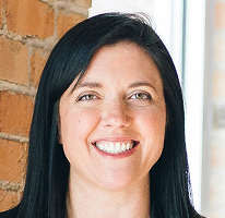Headshot de Sophie Hartwell, responsable du service client
